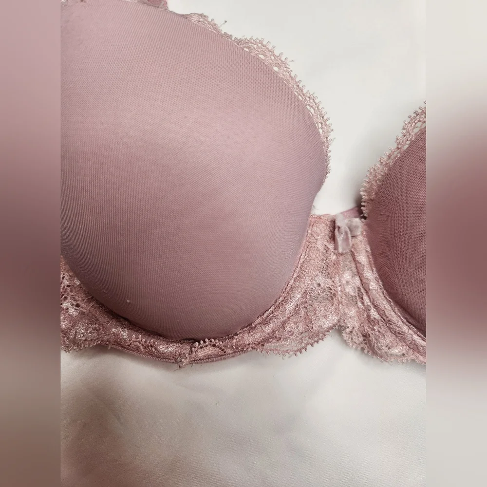 Victoria's Secret Angels Lined Demi Blush Lace Bra Women's Size 34C